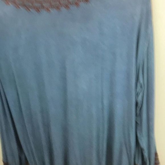 POL Boho Blue Embroidered Top, Medium (runs large) - Picture 8 of 10